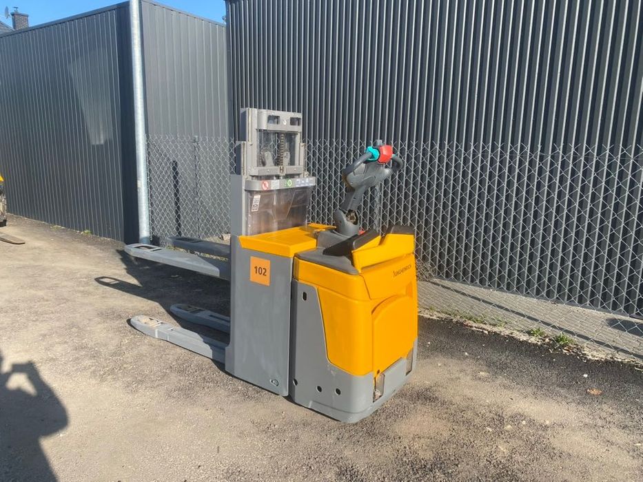 Wózek widłowy Forklift wynajem diesel LPG elektryczne faktura VAT, UDT - obrazek 2
