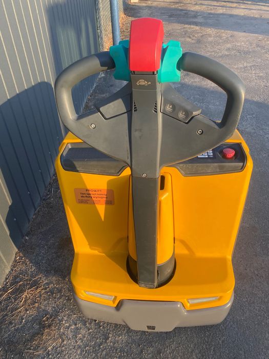 Paleciak Jungheinrich EJE 222 Elektryczny wózek paletowy unoszący 2200 - obrazek 5